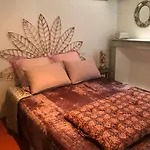 Le Cocon Des Halles-appartement Haussmannien Au Centre De Sète