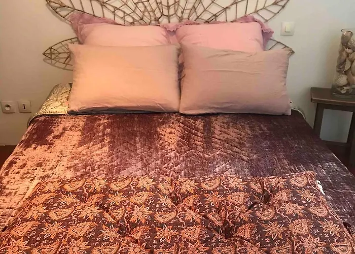 Le Cocon Des Halles-appartement Haussmannien Au Centre De Сет