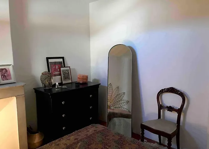 Апартаменты Le Cocon Des Halles-appartement Haussmannien Au Centre De Сет