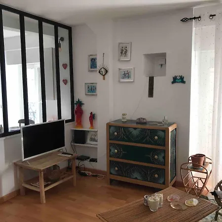 Le Cocon Des Halles-appartement Haussmannien Au Centre De Σετ