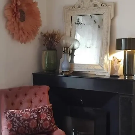 Le Cocon Des Halles-appartement Haussmannien Au Centre De セット