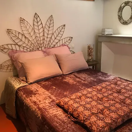 Le Cocon Des Halles-appartement Haussmannien Au Centre De セット